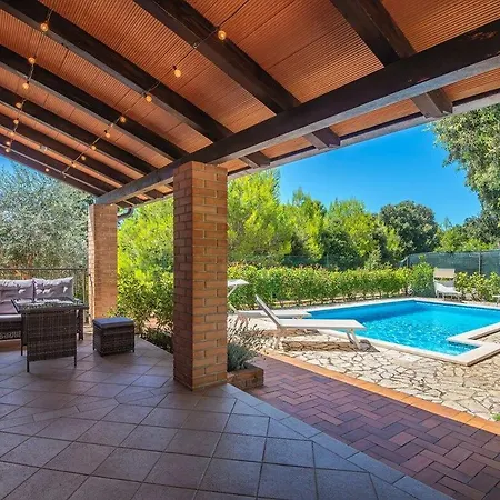 Villa Medulin Holiday home Medulin